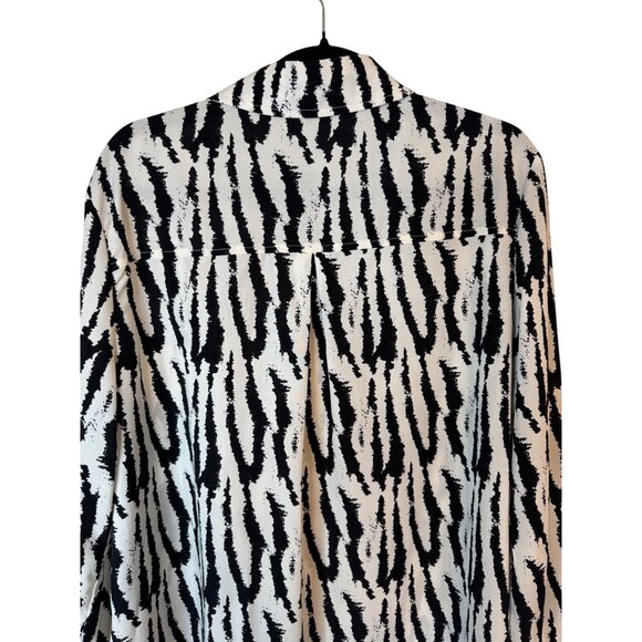 2/$30 NWT PrettyLittleThing Size 10 Black & White Zebra Print Oversized Shirt - Picture 12 of 16
